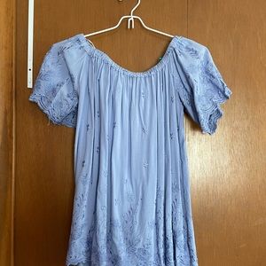 Women’s off the shoulder shirt